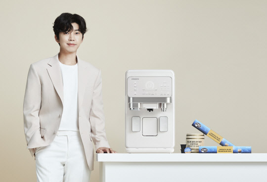 청호나이스의 얼음 나오는 커피머신 '에스프레카페'. 청호나이스 제공